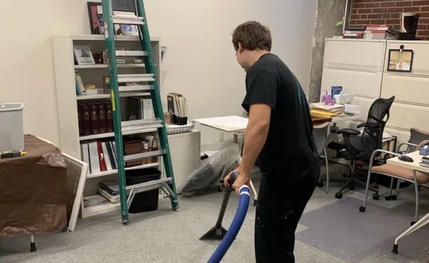 Carpet Water Extraction in Sully, IA